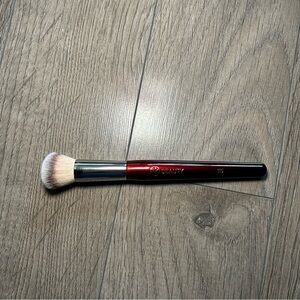 New BK Beauty 116 Small Round Complexion Brush Never Used
